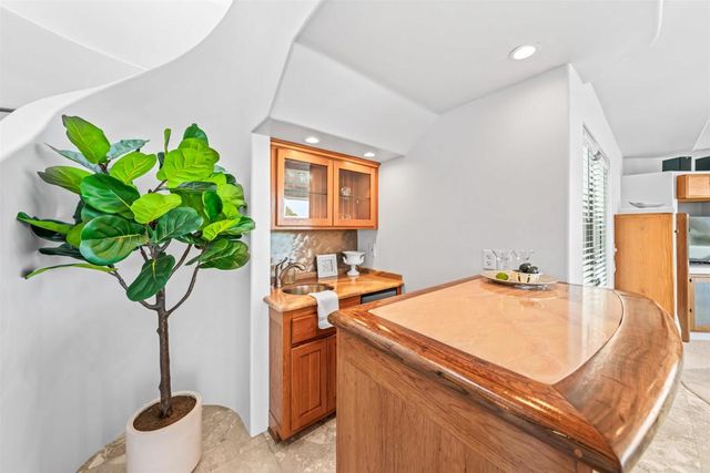 4527 Narragansett Avenue, San Diego, CA 92107