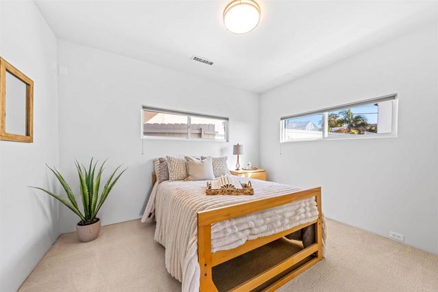 4527 Narragansett Avenue, San Diego, CA 92107