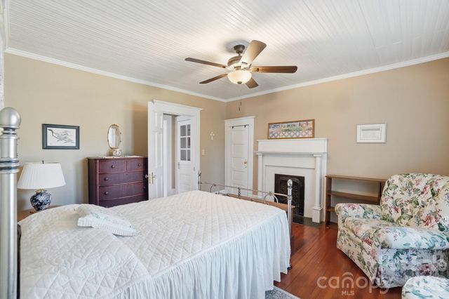 502 S South Street, Gastonia, NC 28052