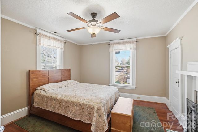 502 S South Street, Gastonia, NC 28052