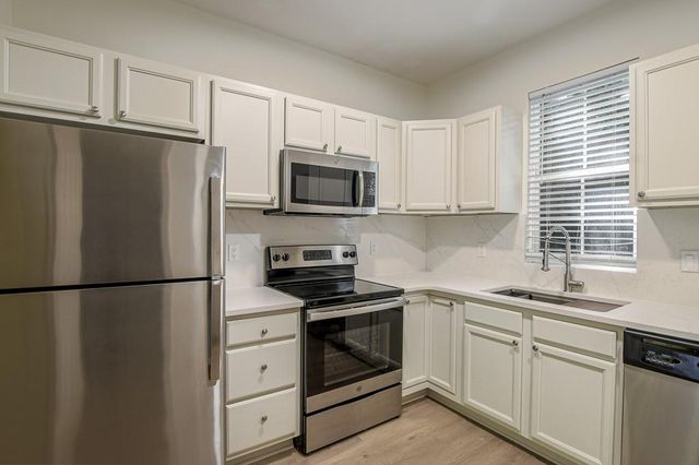70 Gardenia Drive NW, Atlanta, GA 30314