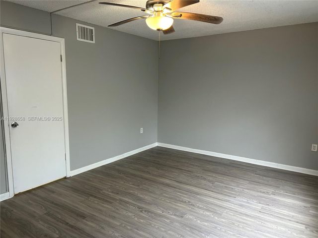 335 SW 20th St 2, Fort Lauderdale, FL 33315