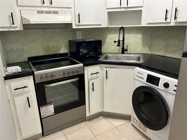 335 SW 20th St 2, Fort Lauderdale, FL 33315