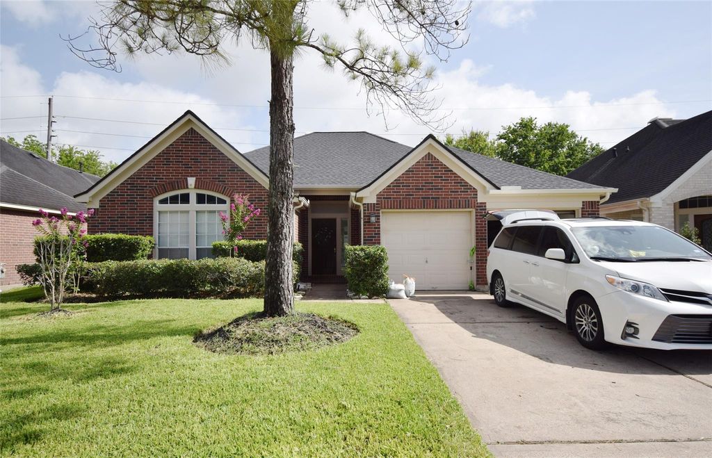 3219 Summerland Drive, Manvel, TX 77578