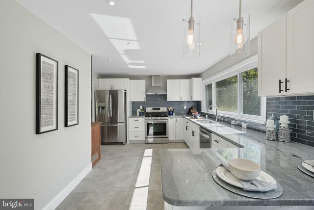 5209 CEDAR RD, Alexandria, VA 22309