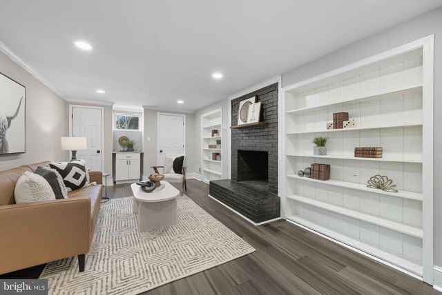 5209 CEDAR RD, Alexandria, VA 22309