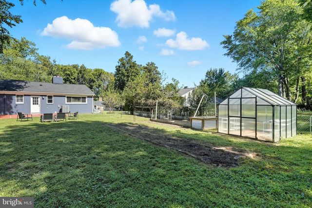 5209 CEDAR RD, Alexandria, VA 22309