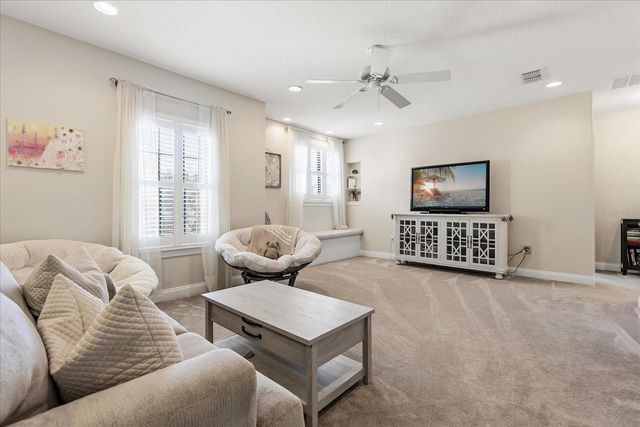 1225 PRESTIGE POINT, Oviedo, FL 32765