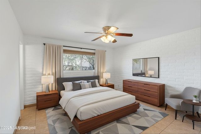 10501 E Calle Del Este, Tucson, AZ 85748