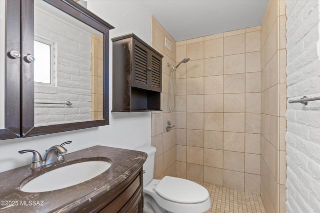 10501 E Calle Del Este, Tucson, AZ 85748