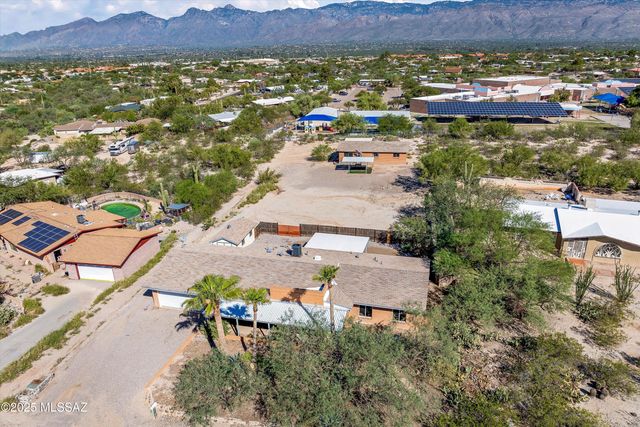 10501 E Calle Del Este, Tucson, AZ 85748