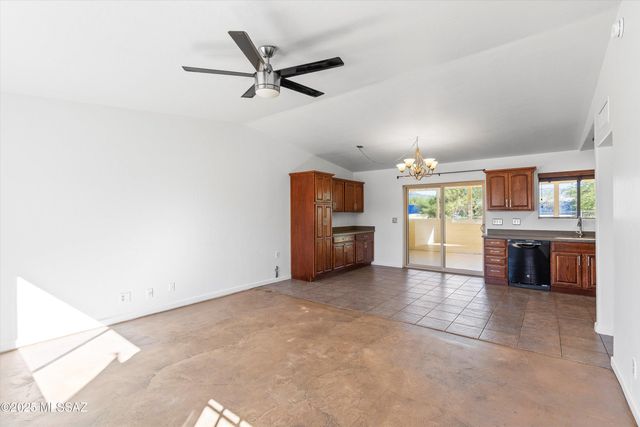 10501 E Calle Del Este, Tucson, AZ 85748