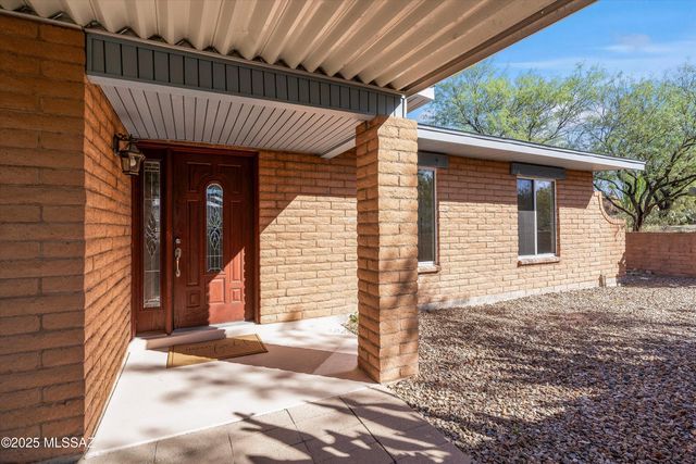 10501 E Calle Del Este, Tucson, AZ 85748