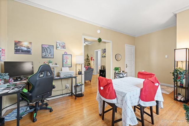 810 W Galena Boulevard, Aurora, IL 60506