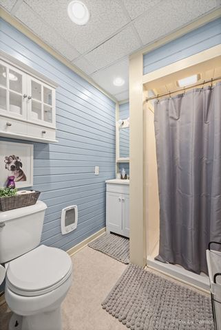 810 W Galena Boulevard, Aurora, IL 60506