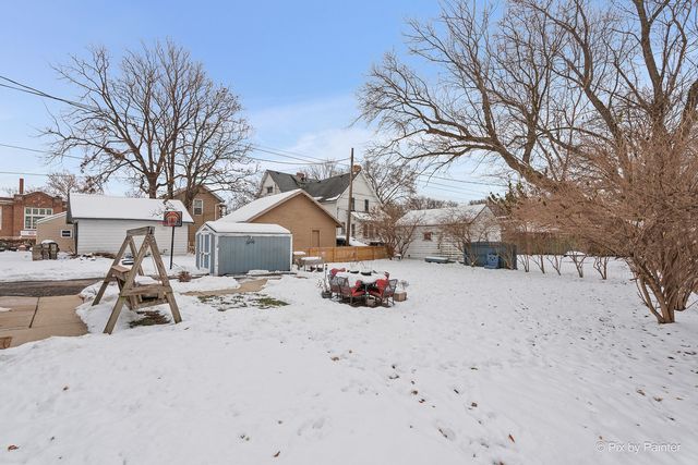 810 W Galena Boulevard, Aurora, IL 60506