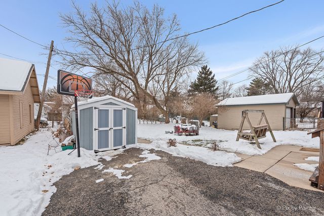 810 W Galena Boulevard, Aurora, IL 60506