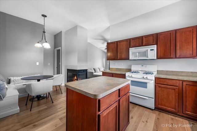 2449 Wilton Lane 2449, Aurora, IL 60502