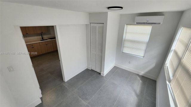 10490 SW 173rd Ter 2, Miami, FL 33157