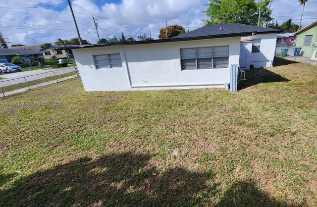 10490 SW 173rd Ter 2, Miami, FL 33157