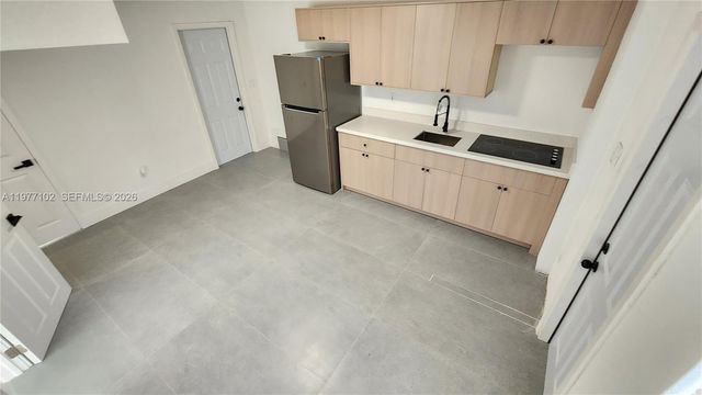 10490 SW 173rd Ter 2, Miami, FL 33157