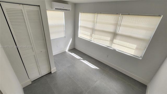 10490 SW 173rd Ter 2, Miami, FL 33157