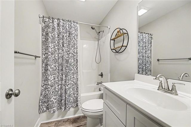211 Bethlehem Avenue, Thomasville, NC 27360