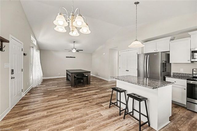 211 Bethlehem Avenue, Thomasville, NC 27360