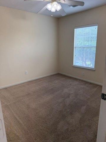 5331 Timber Court Hollow Drive, Houston, TX 77084