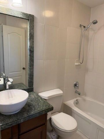 5331 Timber Court Hollow Drive, Houston, TX 77084