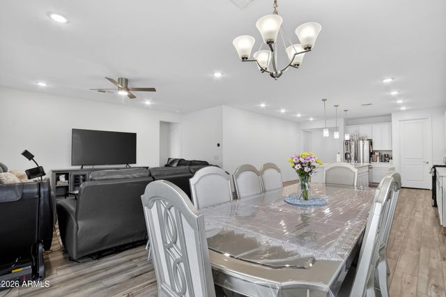 12761 W PARKWAY Lane, Avondale, AZ 85323