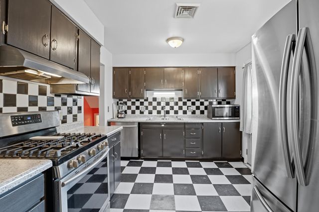 2808 NORDHOLME Avenue, Fort Wayne, IN 46805