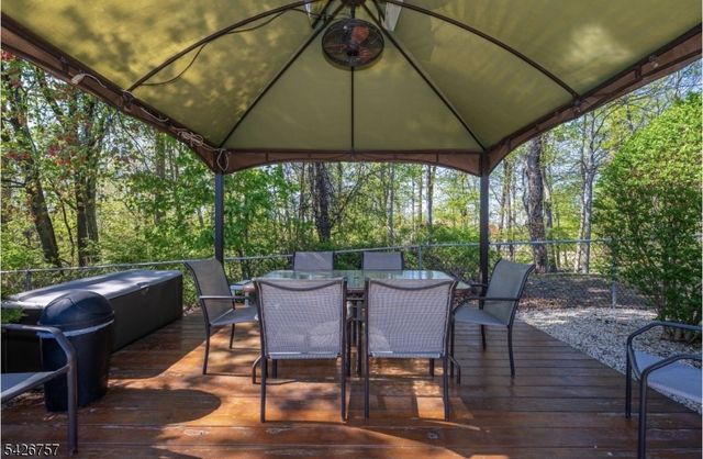 11 Hearthstone Dr, Vernon Twp., NJ 07461