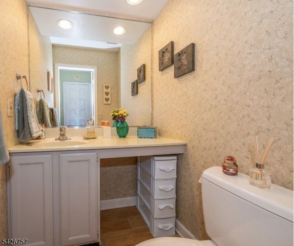 11 Hearthstone Dr, Vernon Twp., NJ 07461