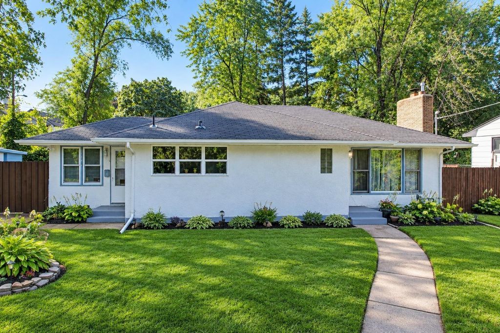 1476 Burns Avenue, Saint Paul, MN 55106 — exterior