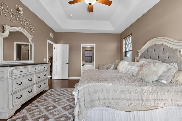 4027 N C 470, Lake Panasoffkee, FL 33538