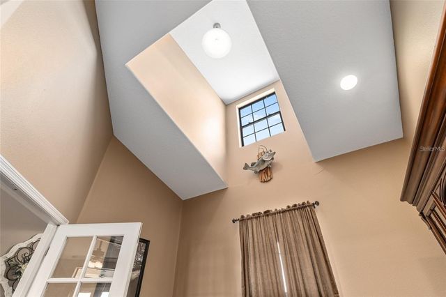 4027 N C 470, Lake Panasoffkee, FL 33538