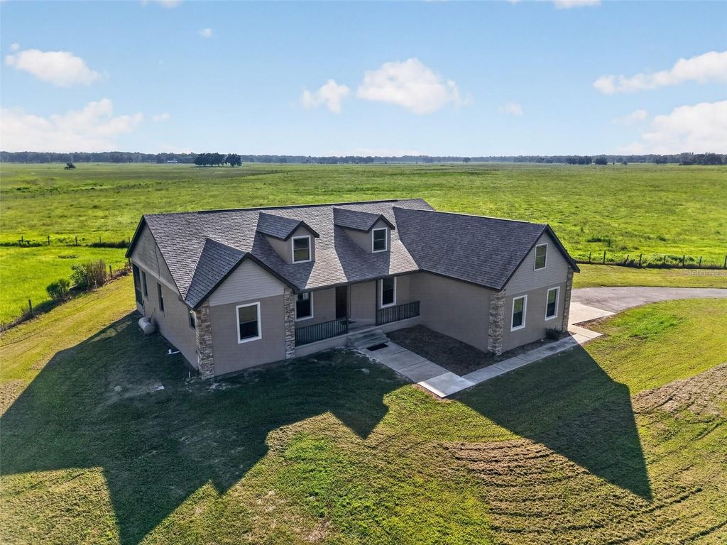 4027 N C 470, Lake Panasoffkee, FL 33538