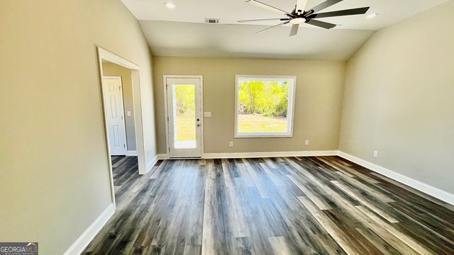 5 Green Road, Griffin, GA 30224