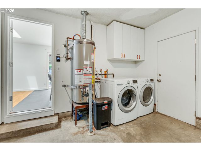 5627 Se HENDERSON St, Portland, OR 97206