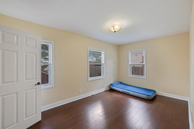 115 E 58th Street, Minneapolis, MN 55419