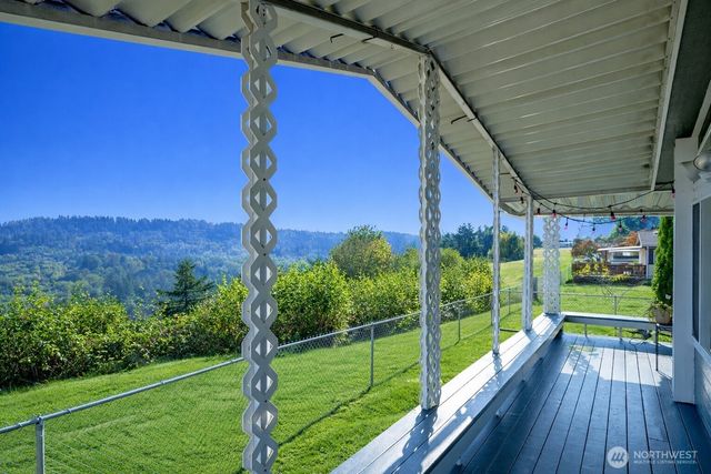 14405 Greenbelt Drive E, Bonney Lake, WA 98391