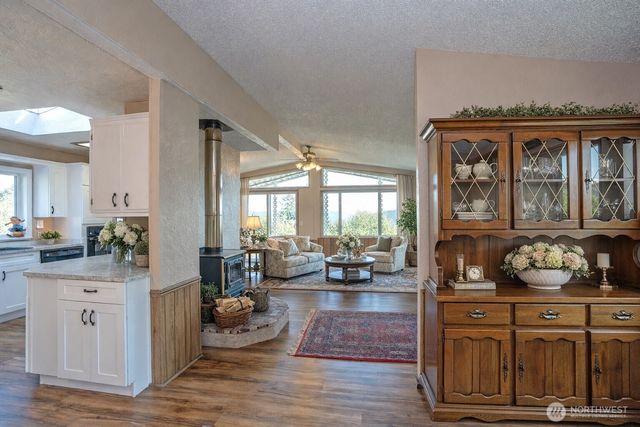 14405 Greenbelt Drive E, Bonney Lake, WA 98391