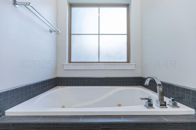 6306 GLENWOOD Drive, Amarillo, TX 79119