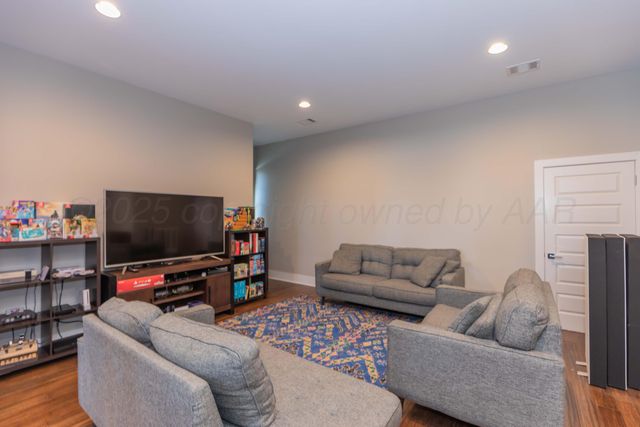 6306 GLENWOOD Drive, Amarillo, TX 79119