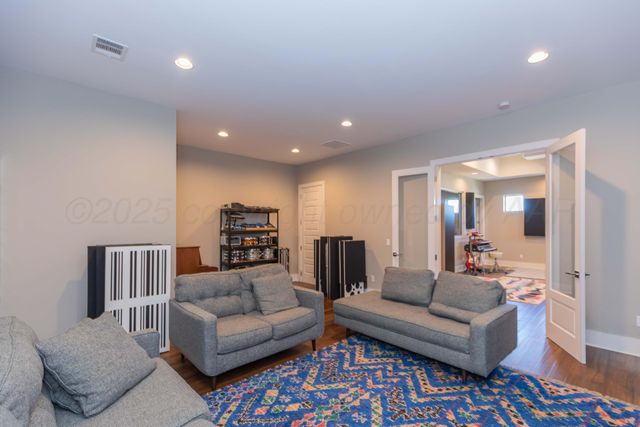 6306 GLENWOOD Drive, Amarillo, TX 79119