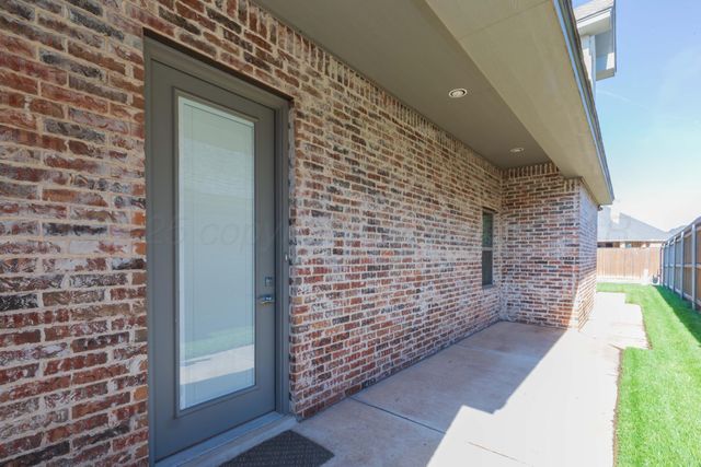 6306 GLENWOOD Drive, Amarillo, TX 79119