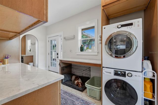 871 17TH AVENUE N, St Petersburg, FL 33704