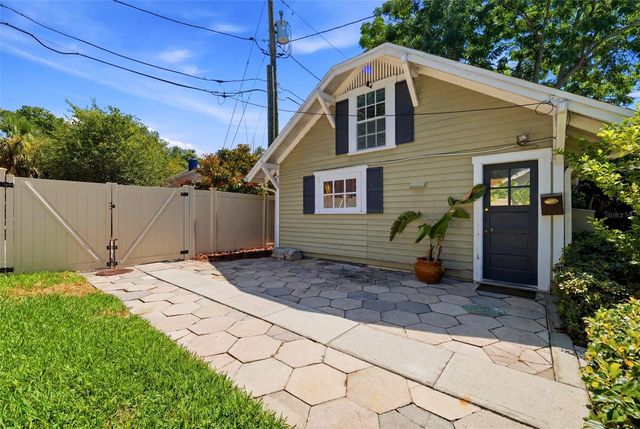 871 17TH AVENUE N, St Petersburg, FL 33704