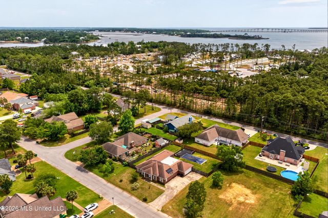 14905 Nassau Drive, Biloxi, MS 39532